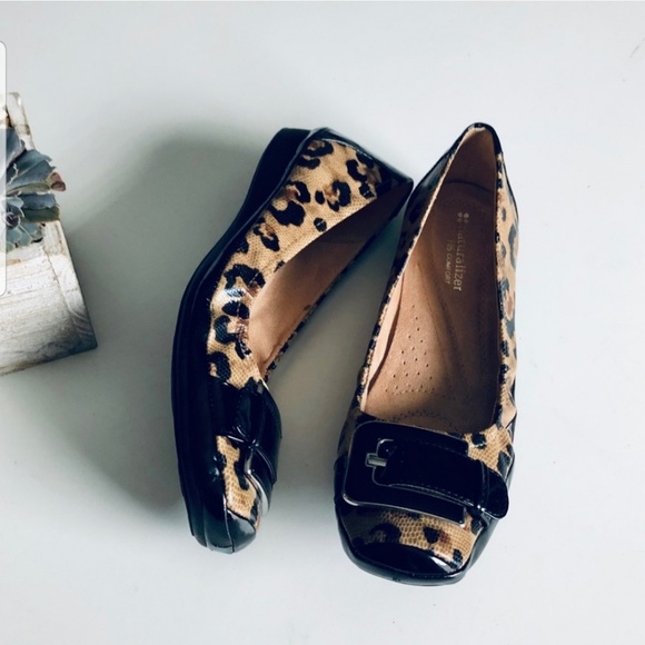 naturalizer maddox slip on